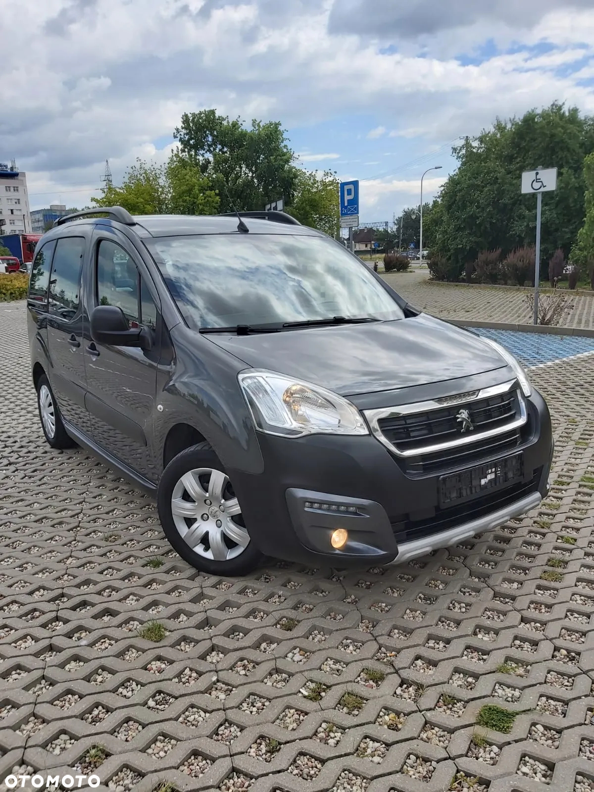 Peugeot Partner Tepee BlueHDi 100 Stop&Start Allure - 23
