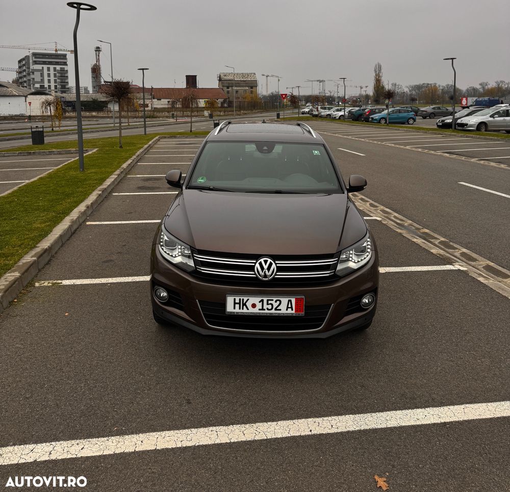 Volkswagen Tiguan 2.0 TDI DPF 4Motion BlueMotion Technology DSG Exclusive - 1