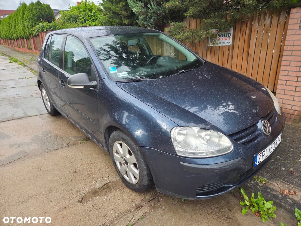 Volkswagen Golf - 6