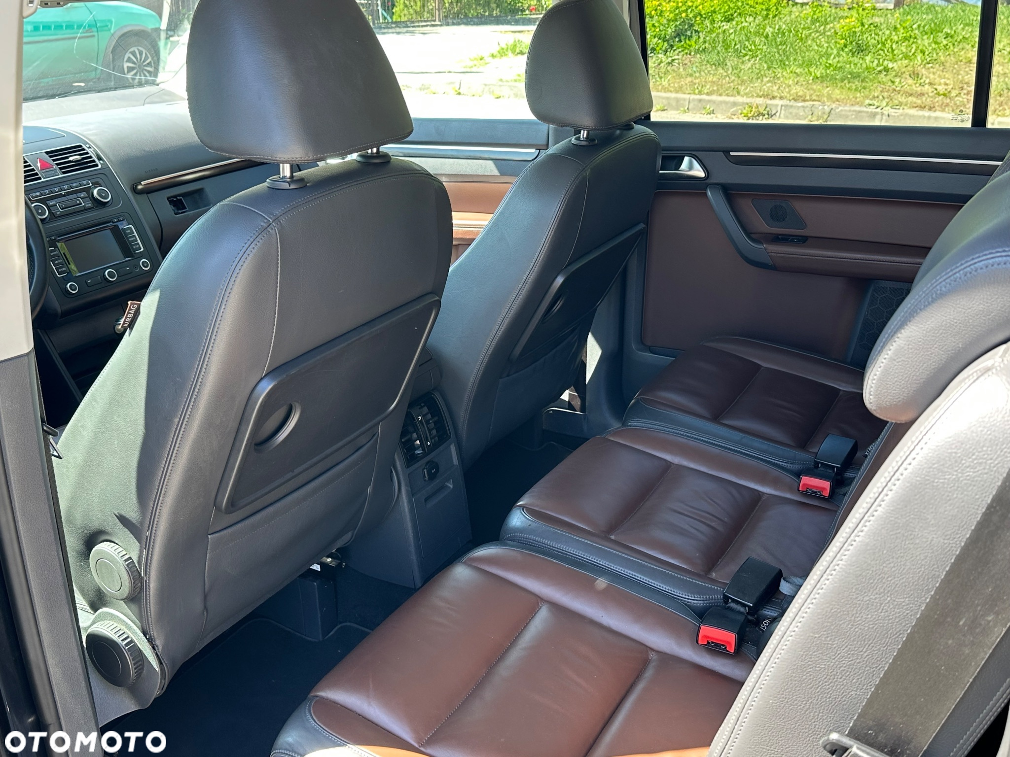 Volkswagen Touran 1.6 TDI DPF Highline - 16