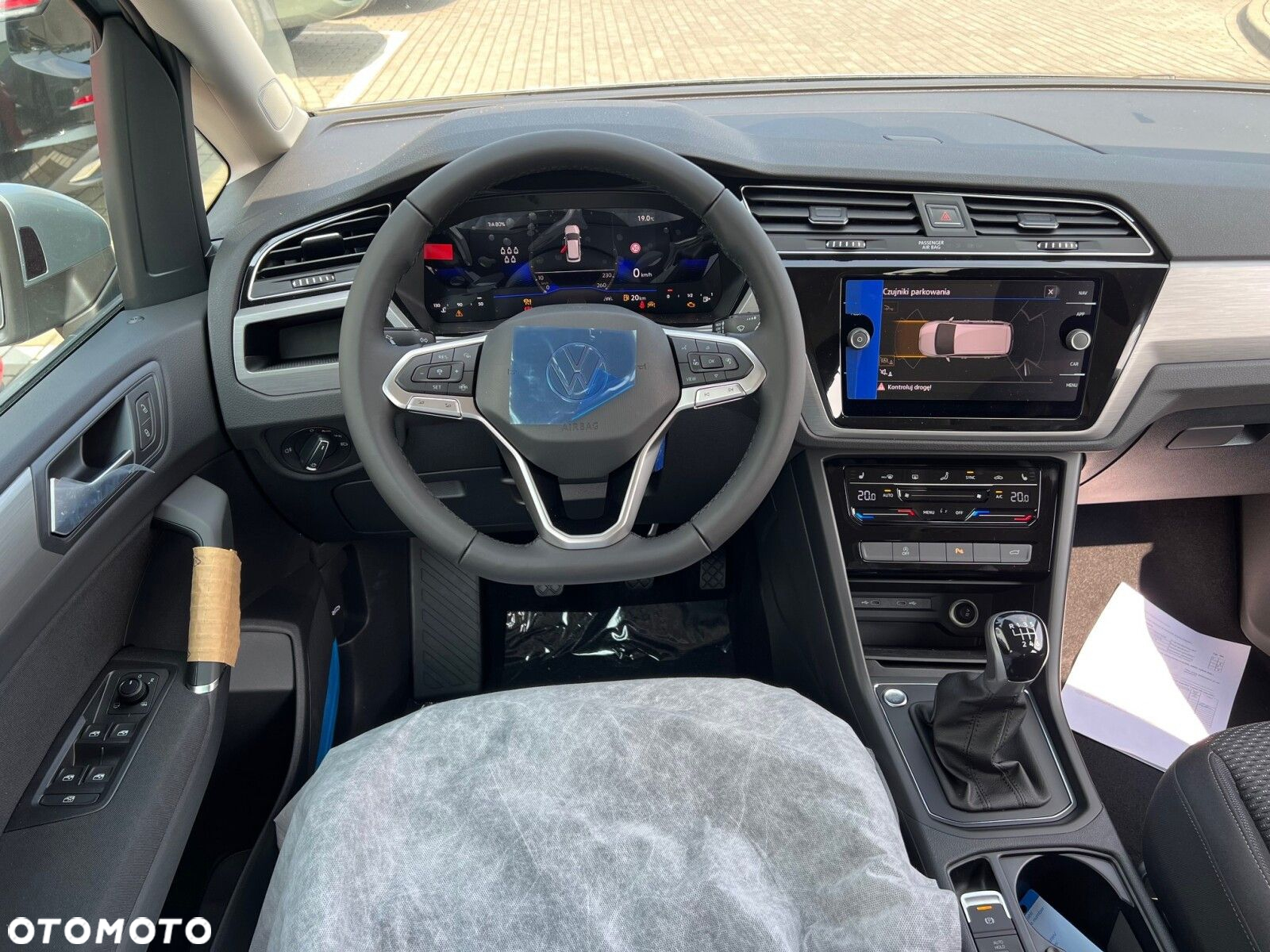 Volkswagen Touran 1.5 TSI EVO Comfortline Plus - 10