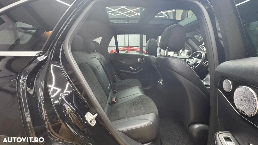 Mercedes-Benz GLC 250 d 4Matic 9G-TRONIC AMG Line - 30