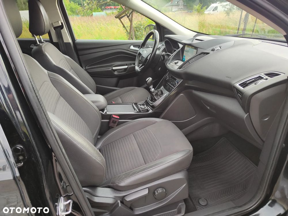 Ford Kuga 2.0 TDCi 4x4 Titanium - 9