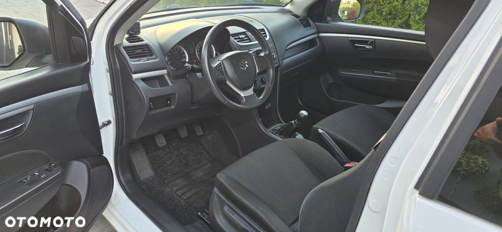Suzuki Swift 1.2 Club - 10