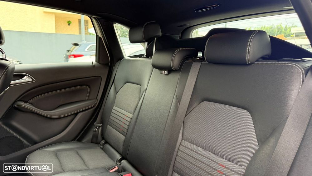 Mercedes-Benz B 180 d Urban - 12