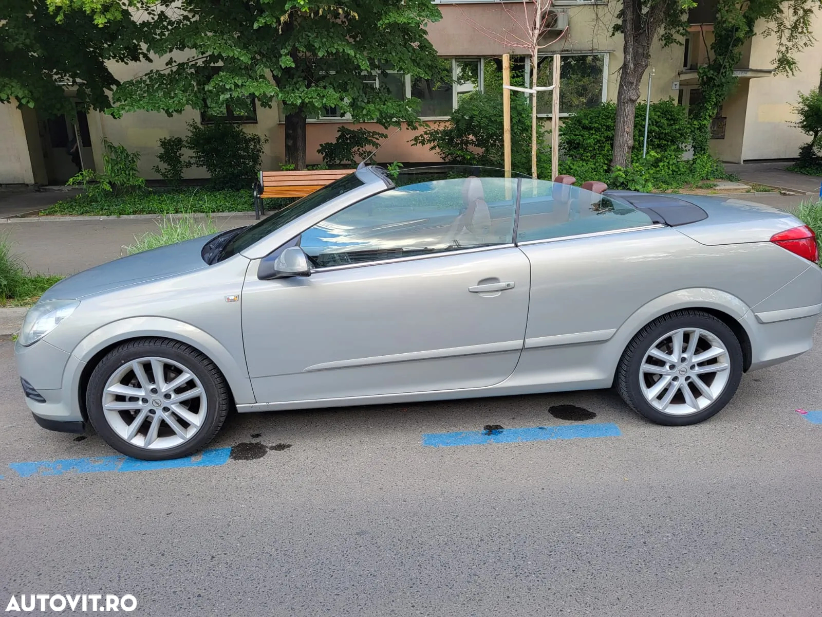Opel Astra Twintop 1.8i Aut. Cosmo - 10