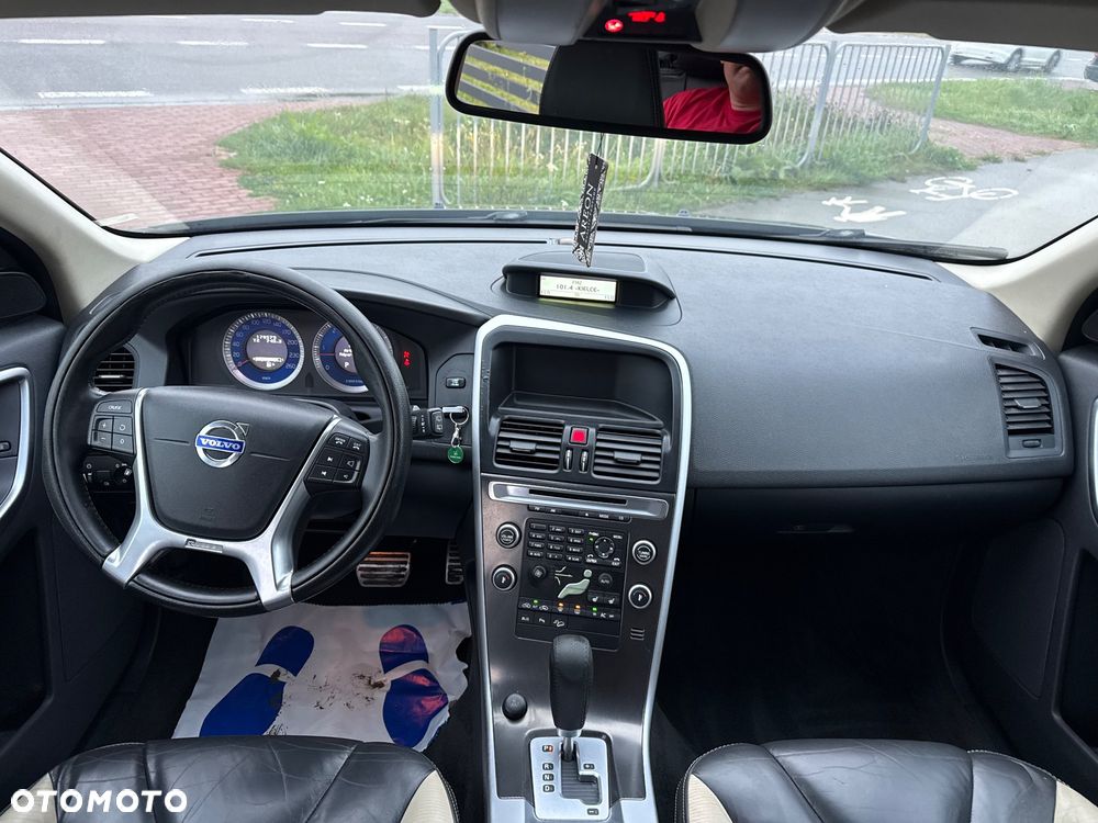 Volvo XC 60 D5 AWD RDesign - 17