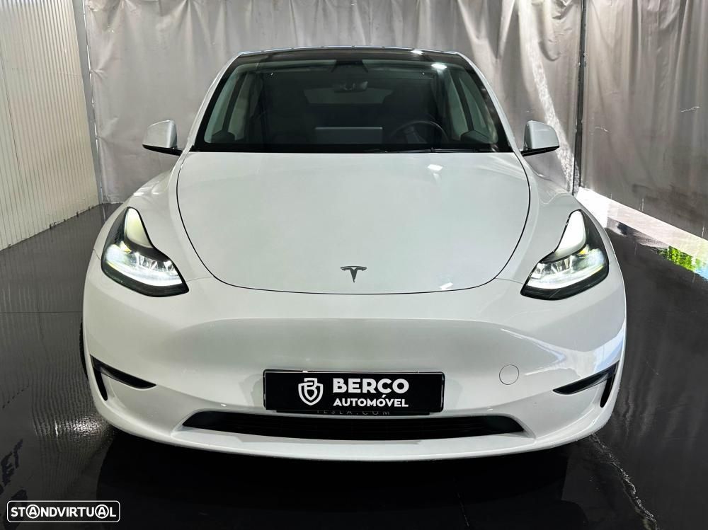 Tesla Model Y Long Range Dual Motor AWD - 3