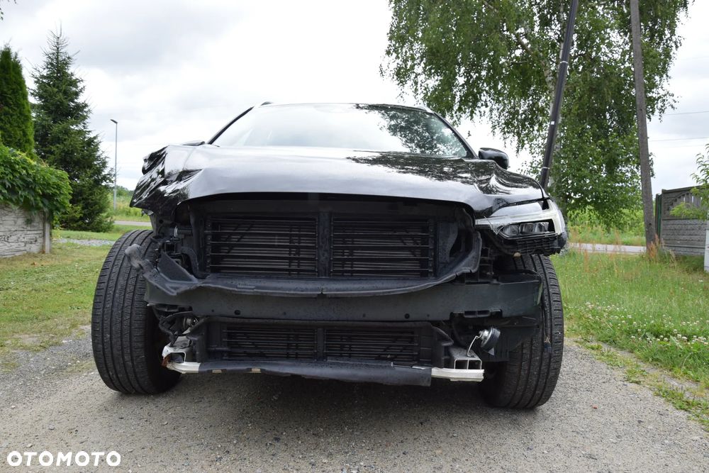 Volvo XC 60 B4 D AWD Geartronic Momentum Pro - 4
