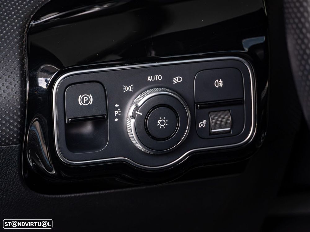 Mercedes-Benz A 220 d AMG Line Aut. - 11