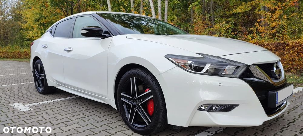 Nissan Maxima - 10