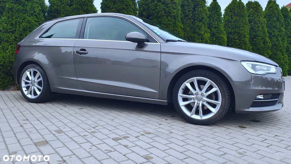 Audi A3 2.0 TDI Attraction S tronic - 6