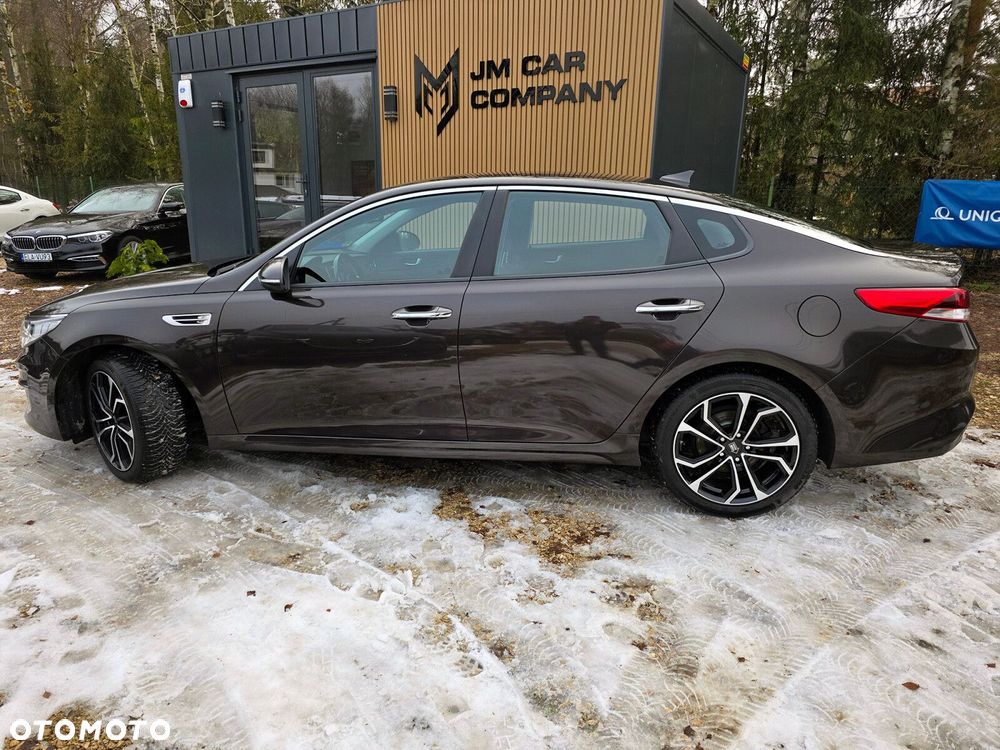 Kia Optima - 18