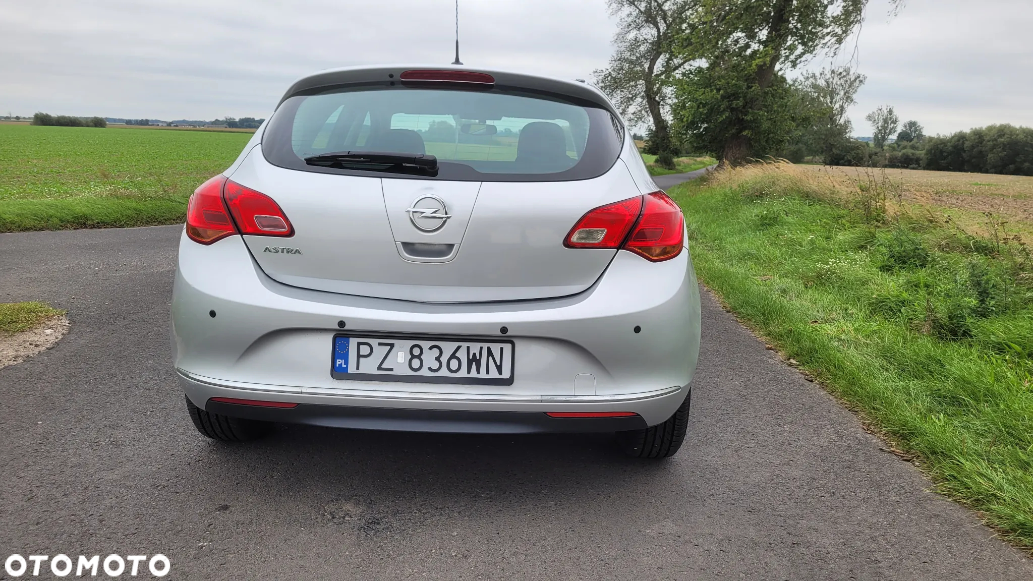 Opel Astra IV 1.4 T Active - 11