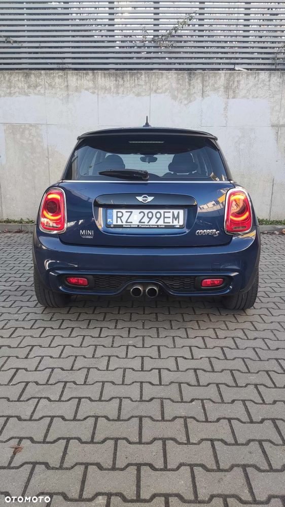 MINI Cooper S Standard - 8
