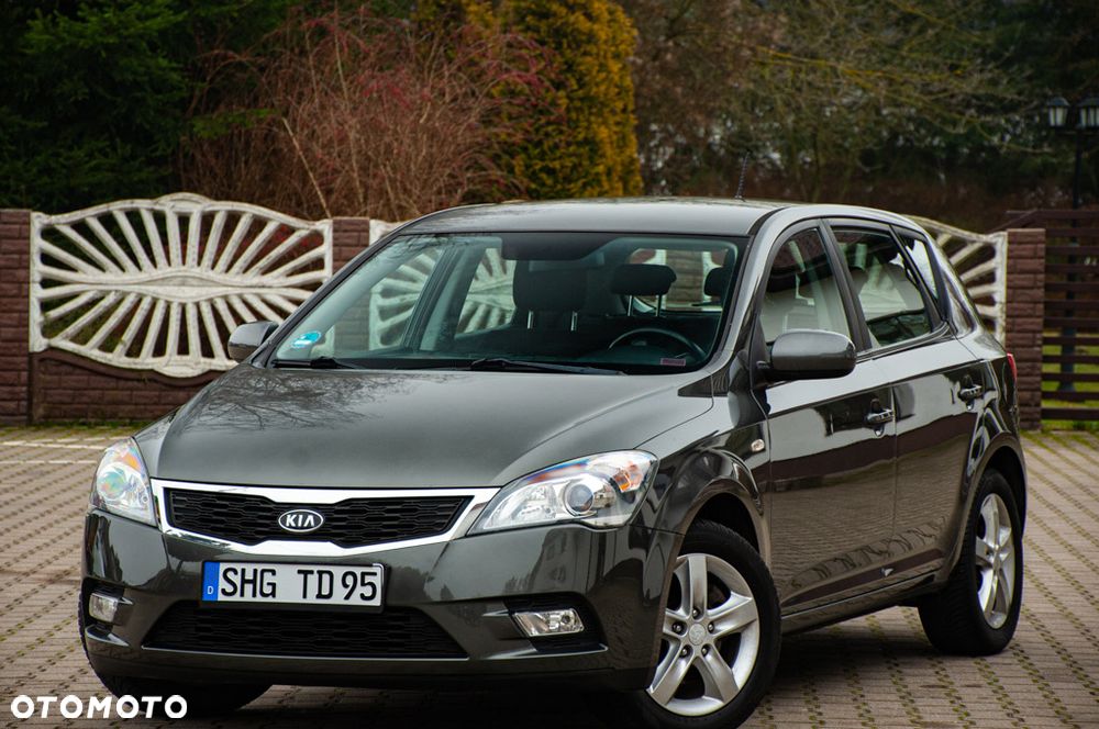 Kia Ceed 1.6 CVVT LX - 1