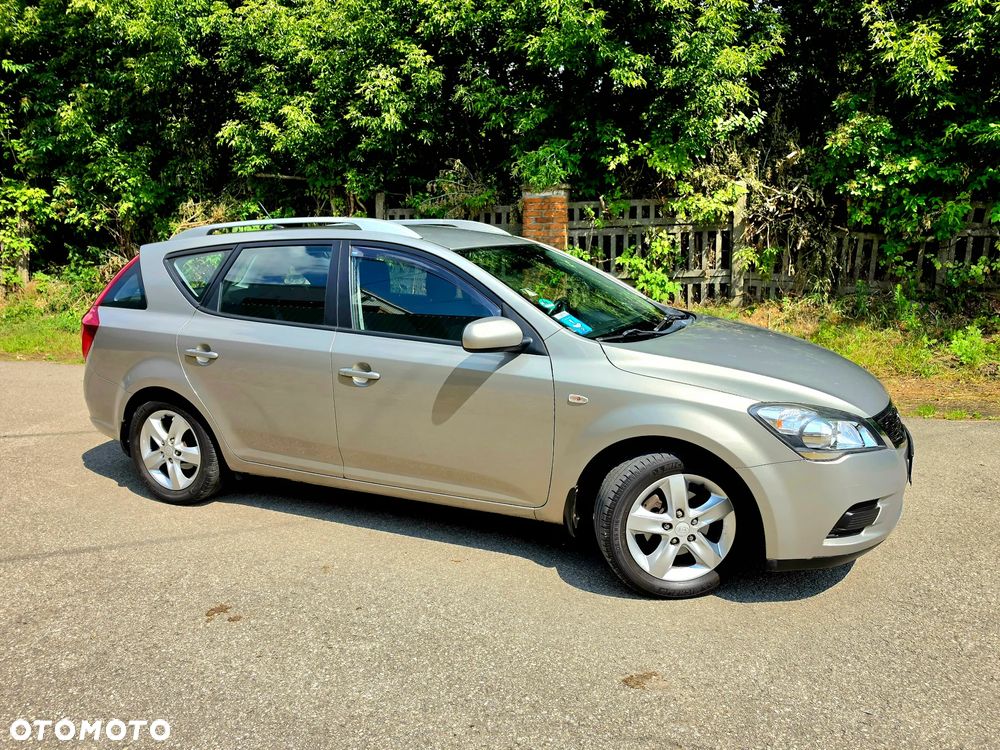Kia Ceed 1.4 Comfort - 21