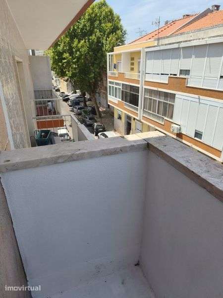 T2 Remodelado, Venda Nova, junto ás portas de Benfica - Grande imagem: 4/10