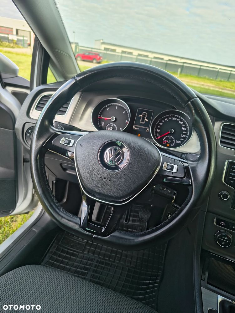 Volkswagen Golf 1.6 TDI BlueMotion Technology Trendline - 16