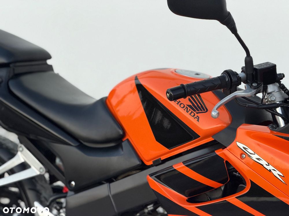 Honda CBR - 13