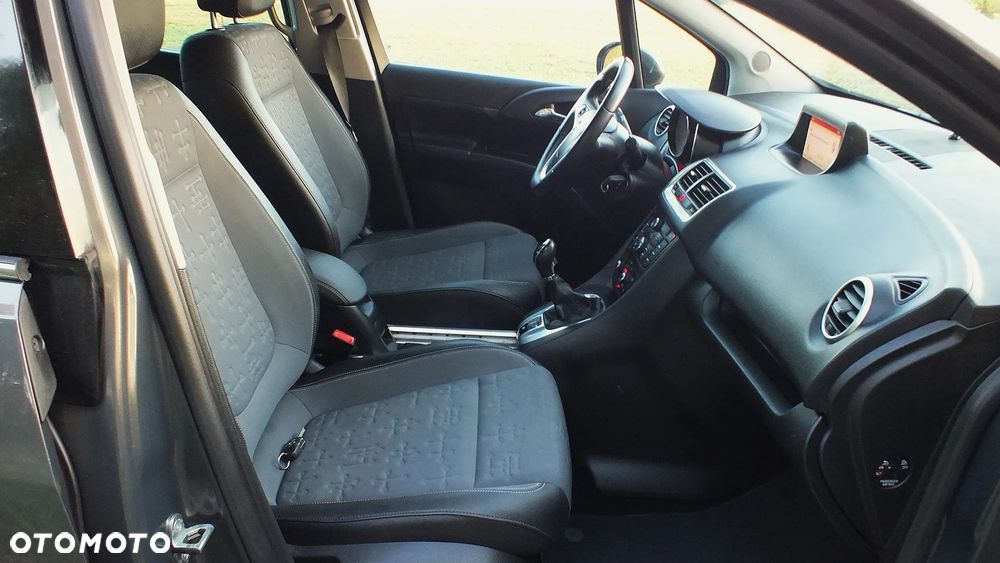 Opel Meriva 1.4 Innovation - 25