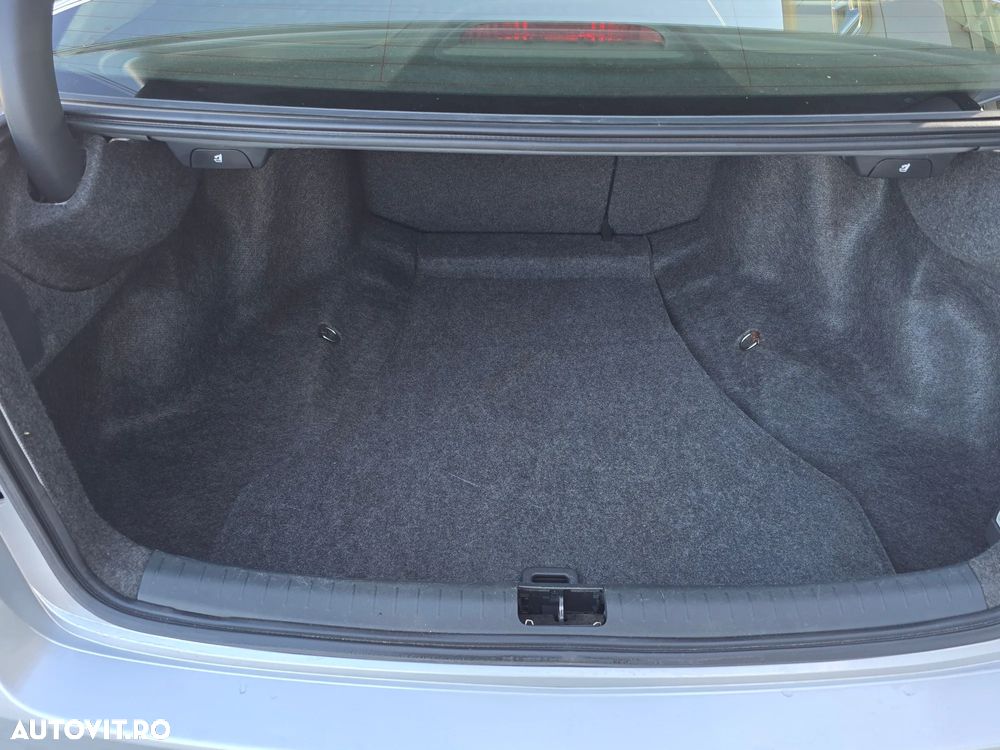 Honda Accord 2.2 i-DTEC MT Elegance - 16