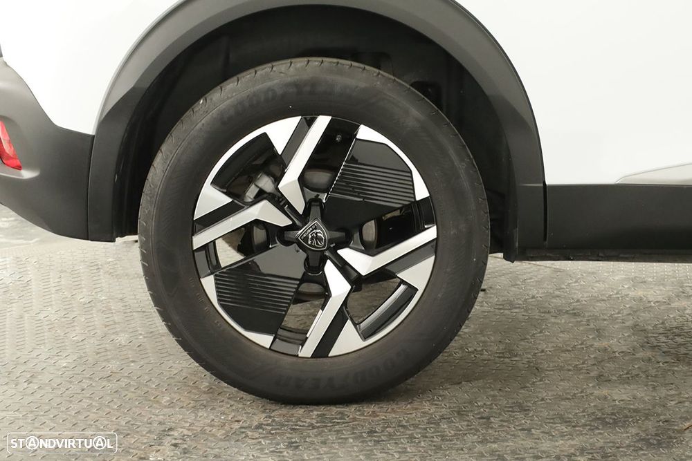 Peugeot 2008 1.2 PureTech Allure - 5