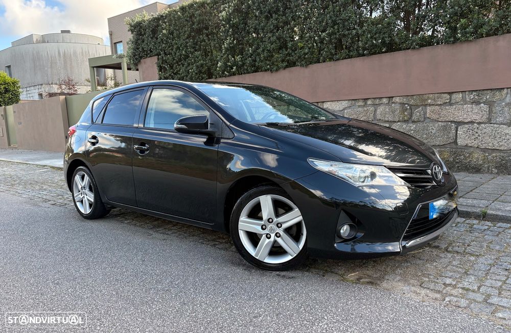 Toyota Auris 1.4 D-4D Comfort+Pack Sport - 3