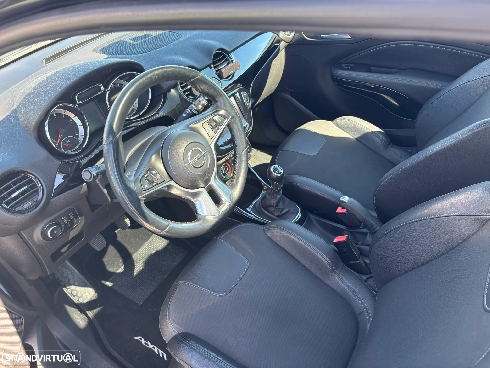 Opel Adam 1.0 T Glam - 13