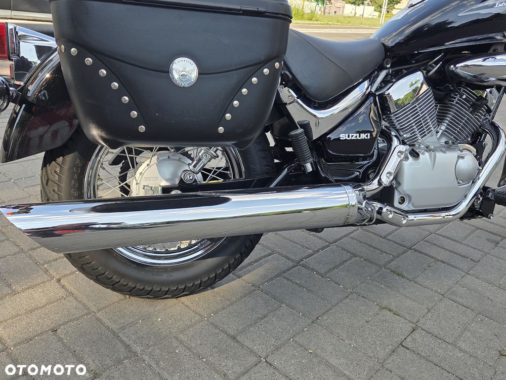 Suzuki Intruder - 24