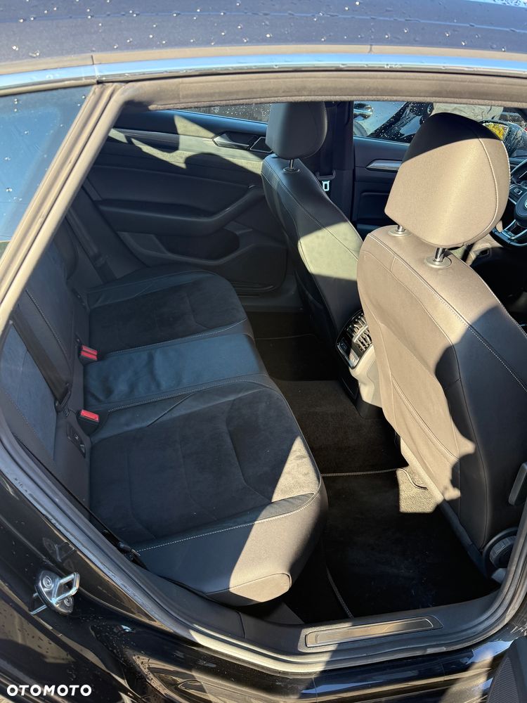 Volkswagen Arteon 2.0 TSI DSG R-Line - 19