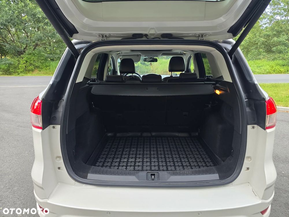 Ford Kuga - 21