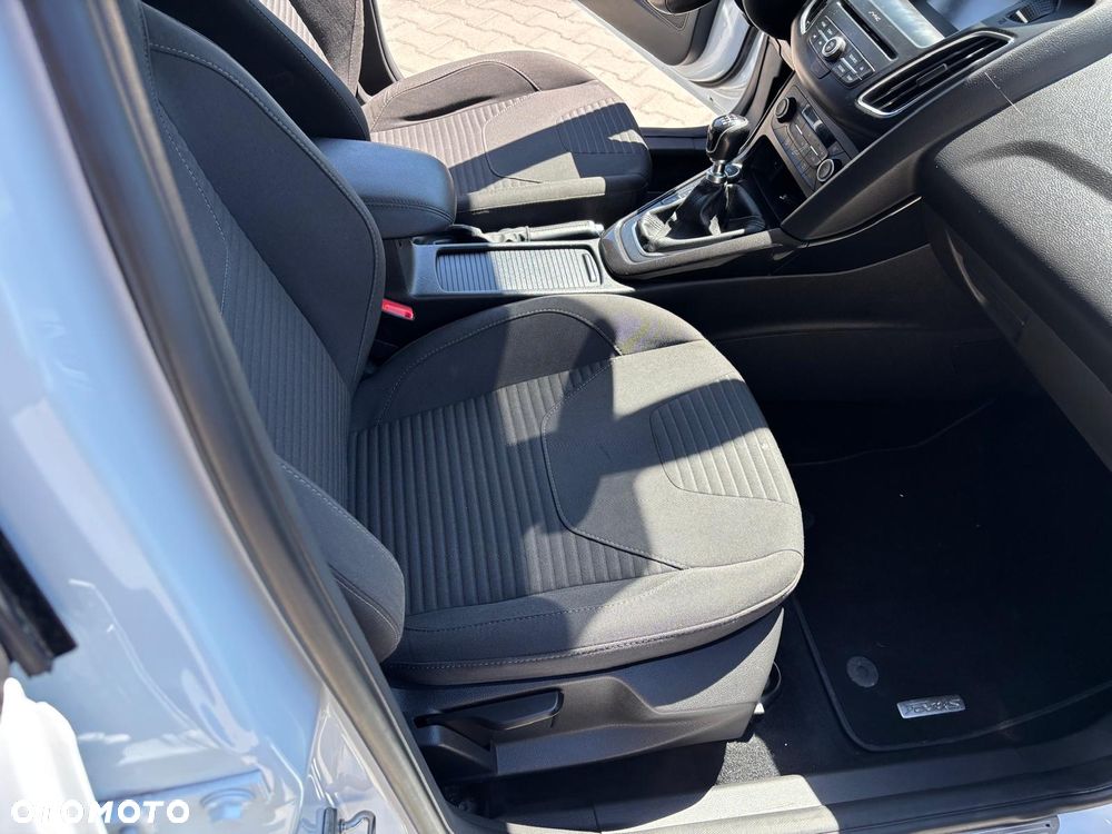 Ford Focus - 29