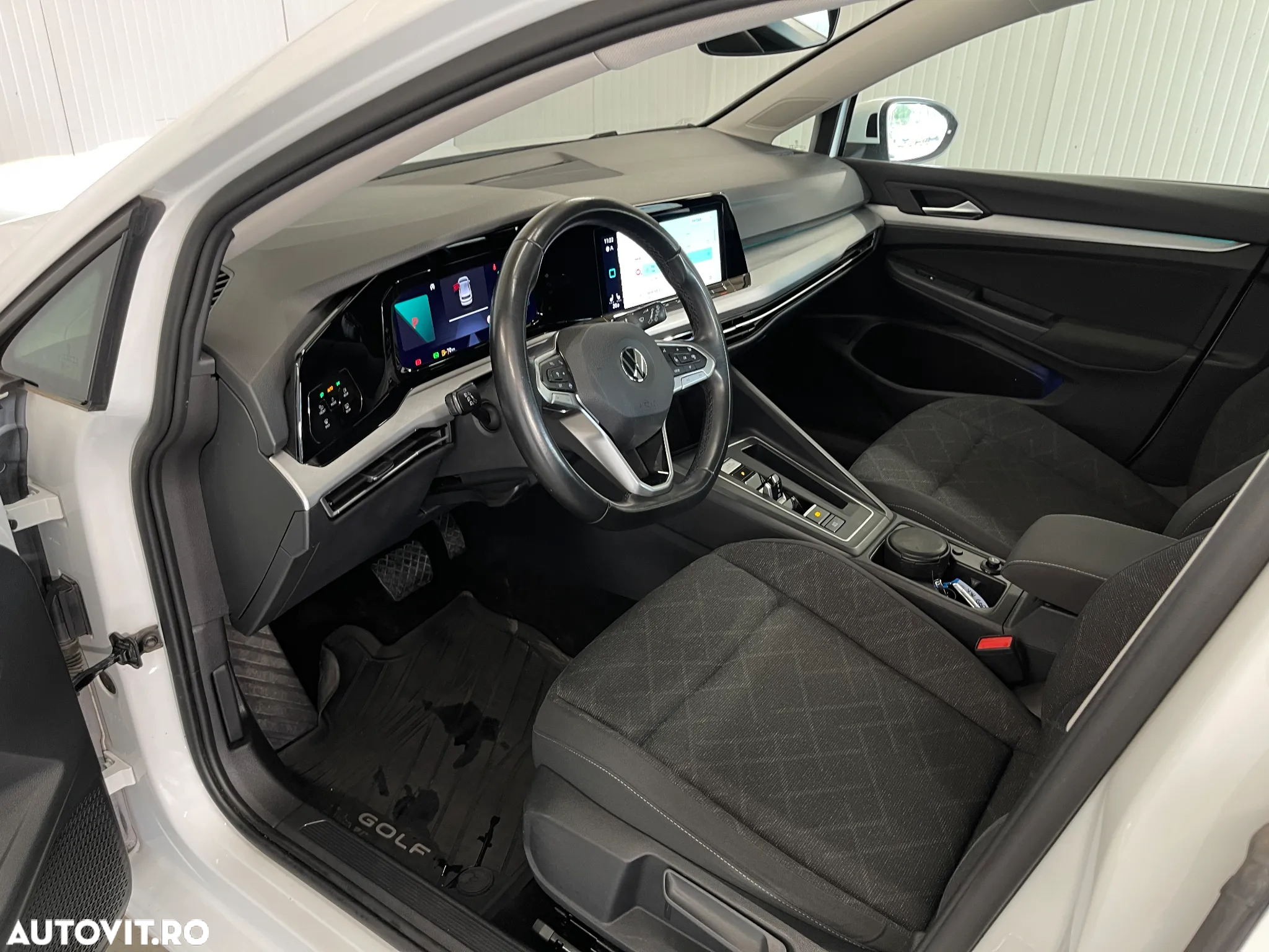 Volkswagen Golf 1.5 eTSI ACT DSG MHEV Life - 5