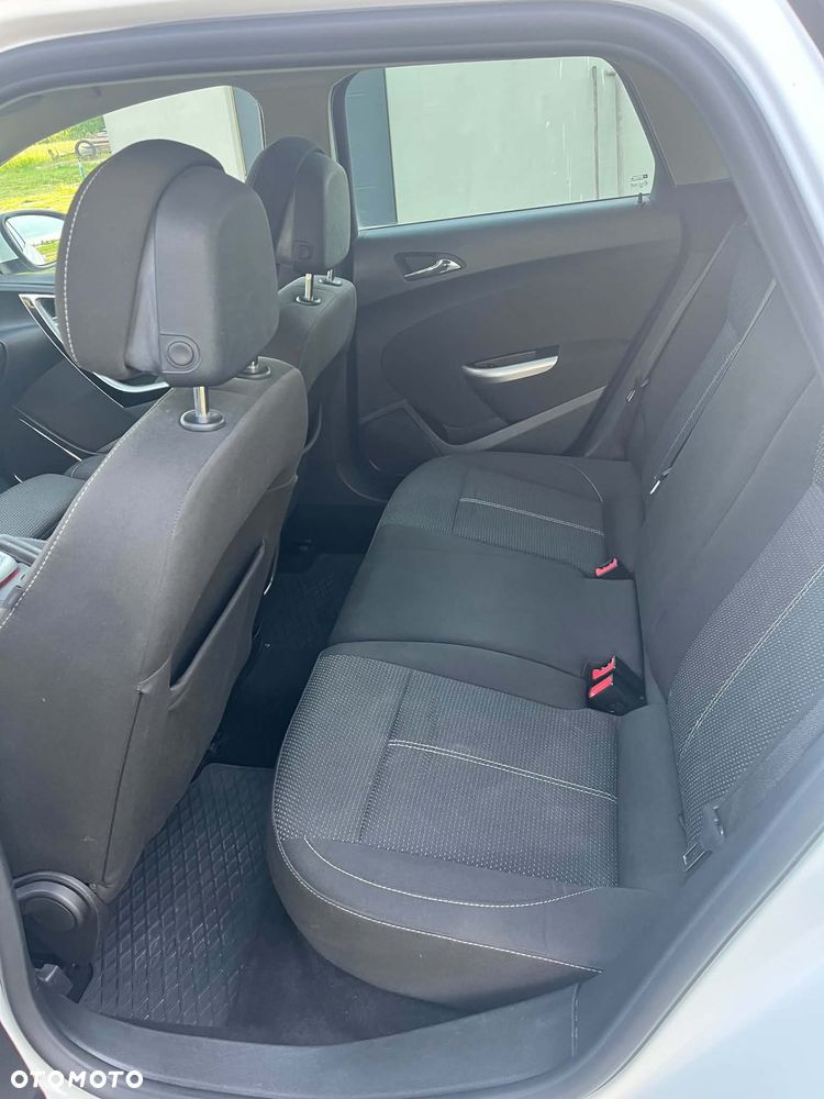 Opel Astra 1.6 T Sport - 9