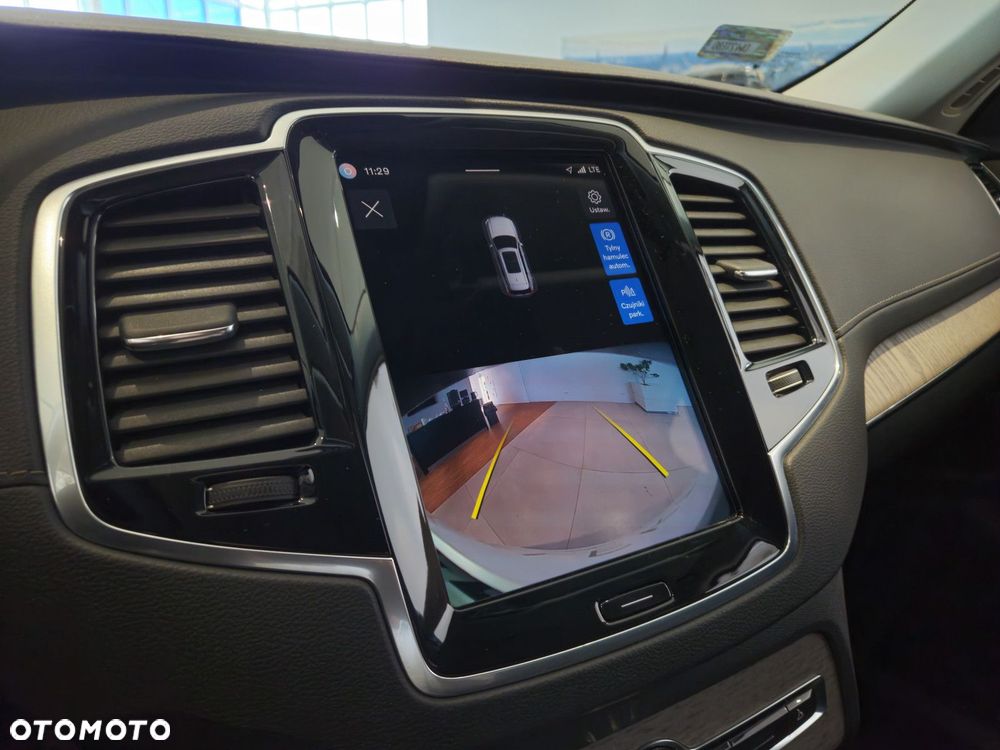 Volvo XC 90 - 23