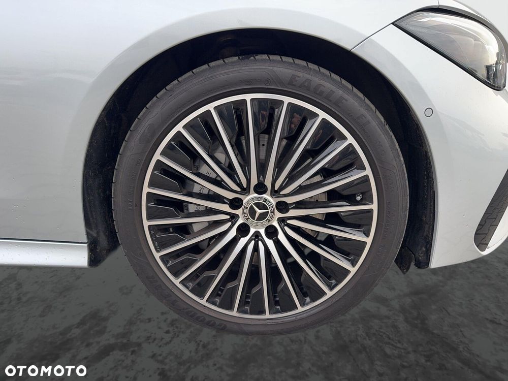 Mercedes-Benz CLE - 10