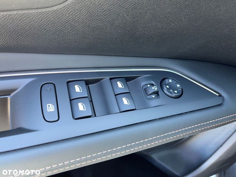 Peugeot 3008 1.6 PureTech GPF GT Line S&S EAT8 - 10