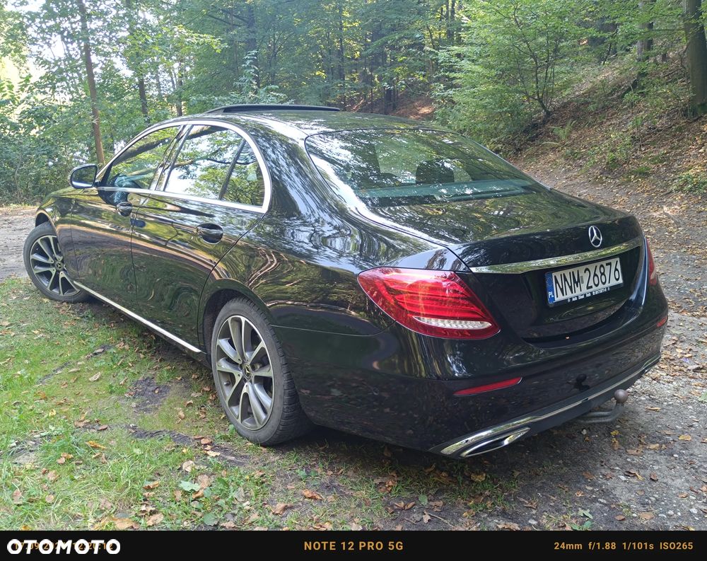 Mercedes-Benz Klasa E 220 d 9G-TRONIC Exclusive - 6