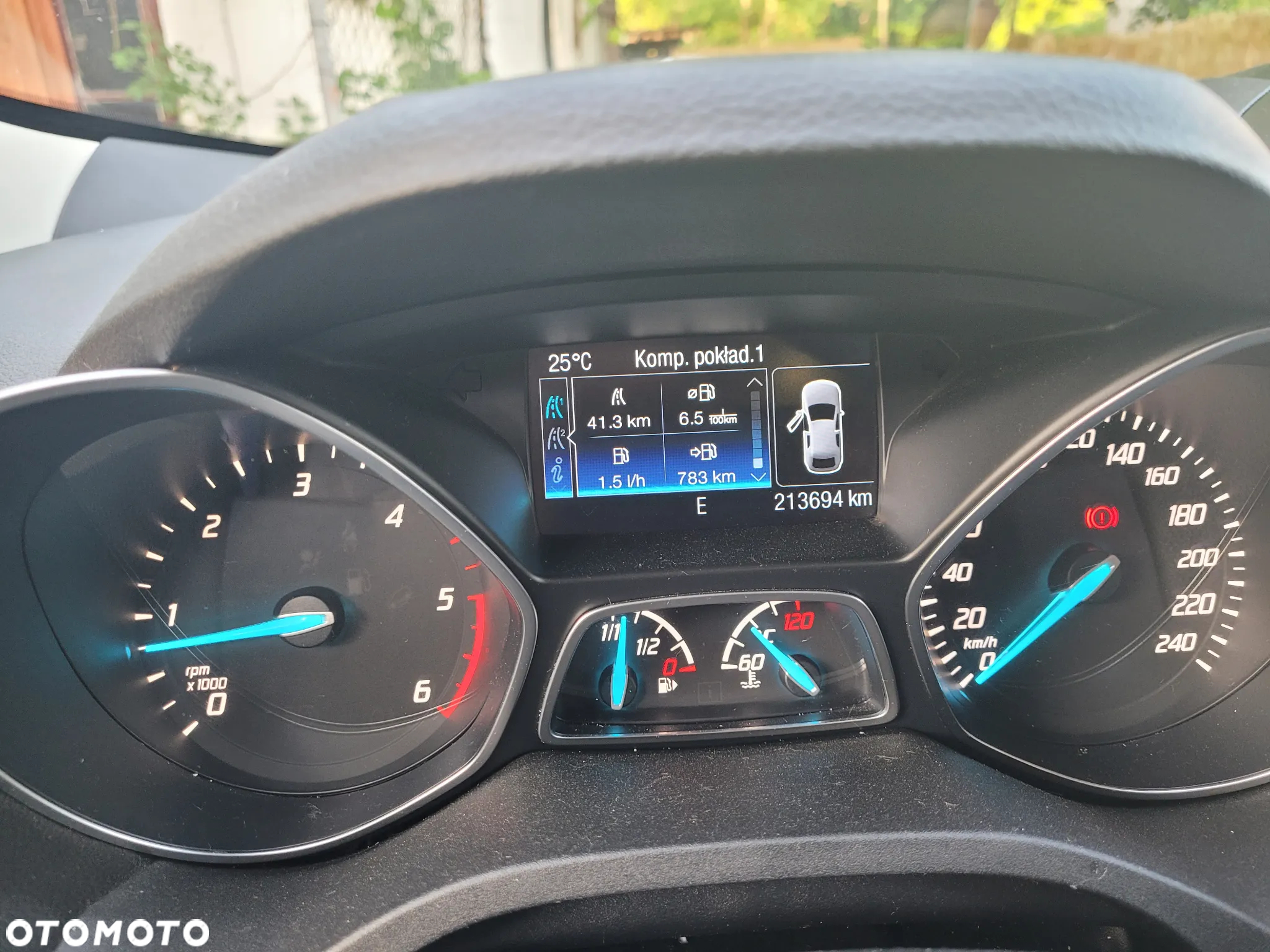 Ford Kuga 2.0 TDCi FWD Titanium - 11