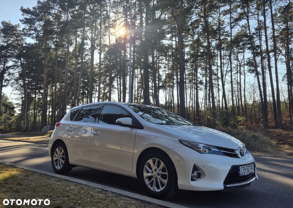 Toyota Auris 2.0 D-4D Comfort - 23
