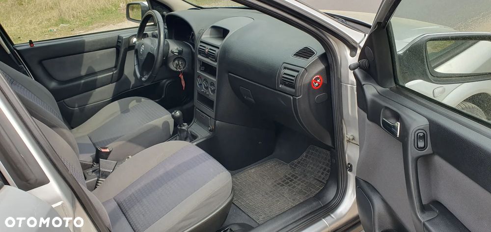 Opel Astra - 13