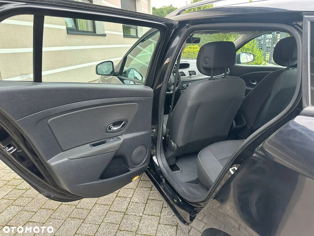 Renault Megane 1.6 16V 110 Dynamique - 11
