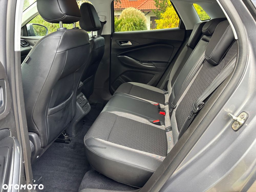Opel Grandland X 1.2 Start/Stop Business Edition - 11