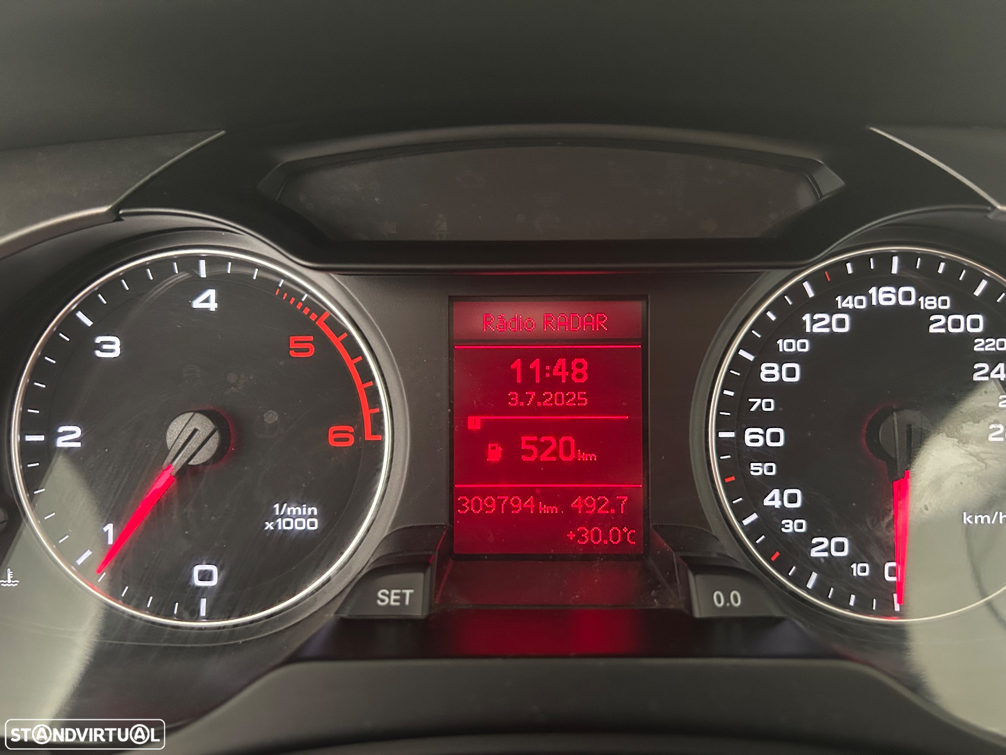 Audi A4 Avant 2.0 TDI Advance - 8