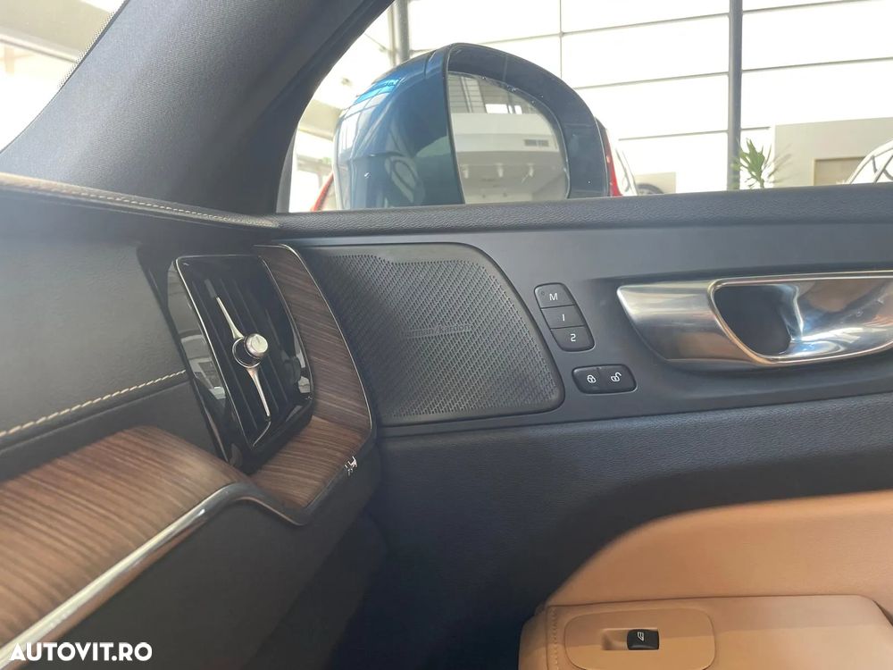 Volvo XC 60 B4 MHEV AWD Inscription - 21