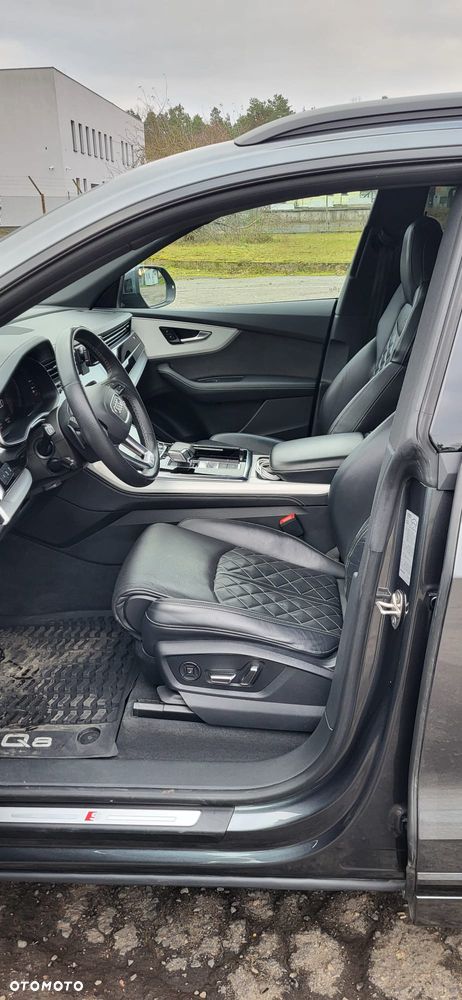 Audi Q8 - 18