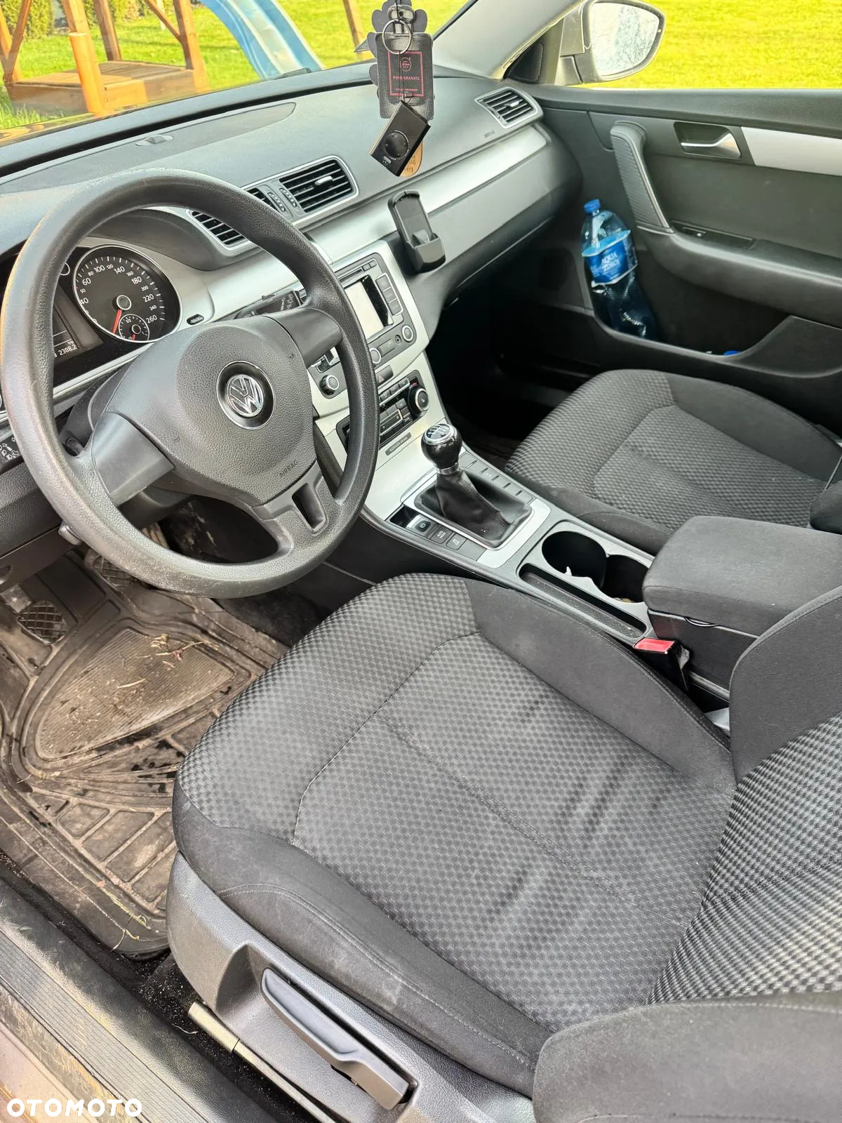 Volkswagen Passat 1.6 TDI Comfortline - 6