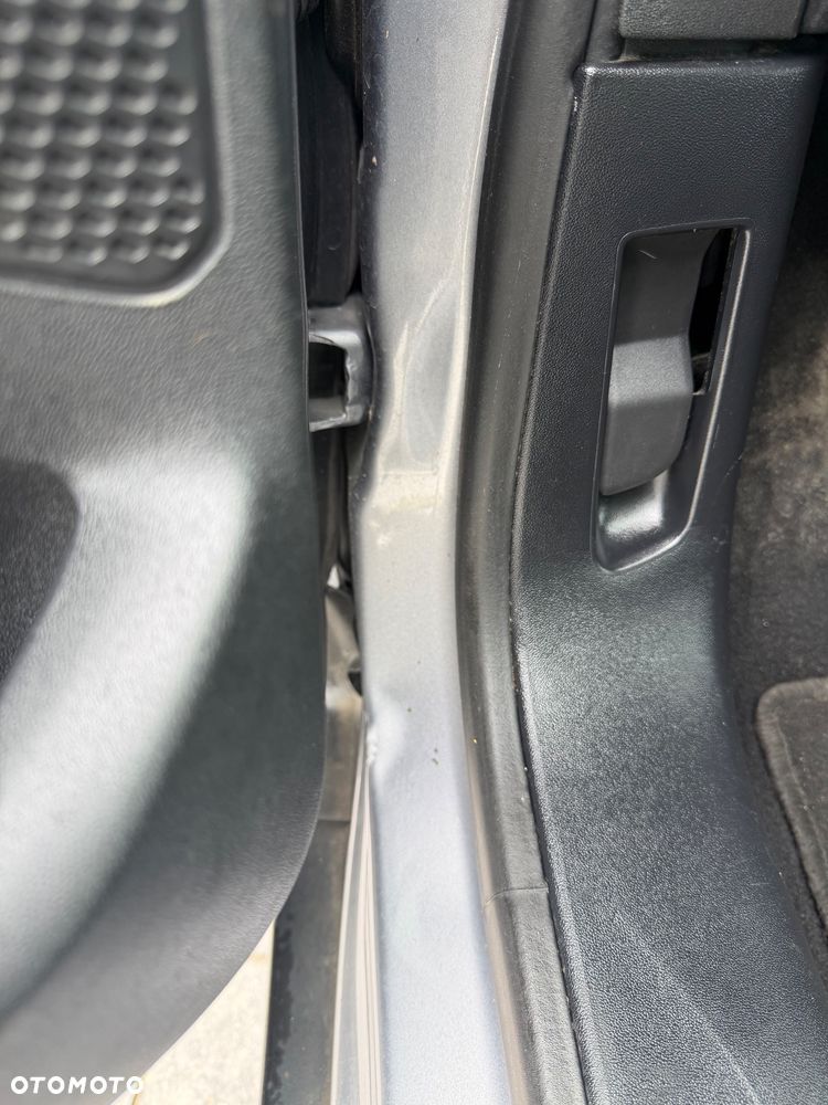 Peugeot 2008 e-HDi FAP 92 EGS6 STOP & START Allure - 16