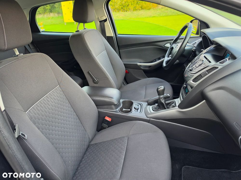 Ford Focus - 19